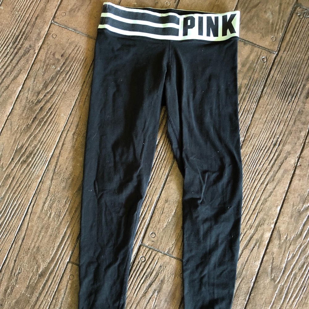 🎉🎉 FINAL SALE!!!🎉🎉 Capri leggings